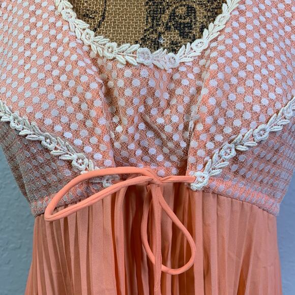 MATEJ ODETTE BARSA Nightgown MED Vintage Sleeveless Tie Front Accordion Skirt - Picture 5 of 12